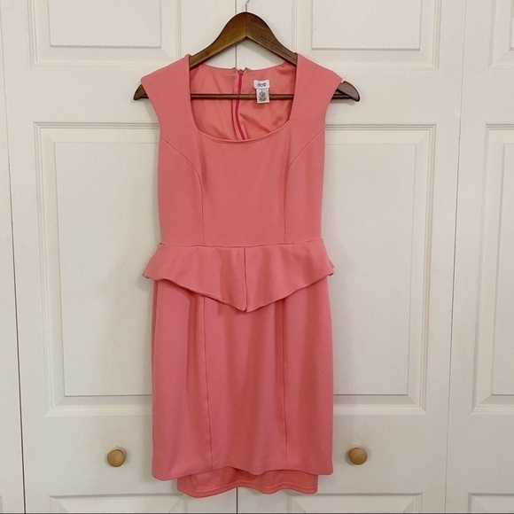 Cache Pink Peplum Style Zip Back Cocktail Dress - Picture 7 of 7